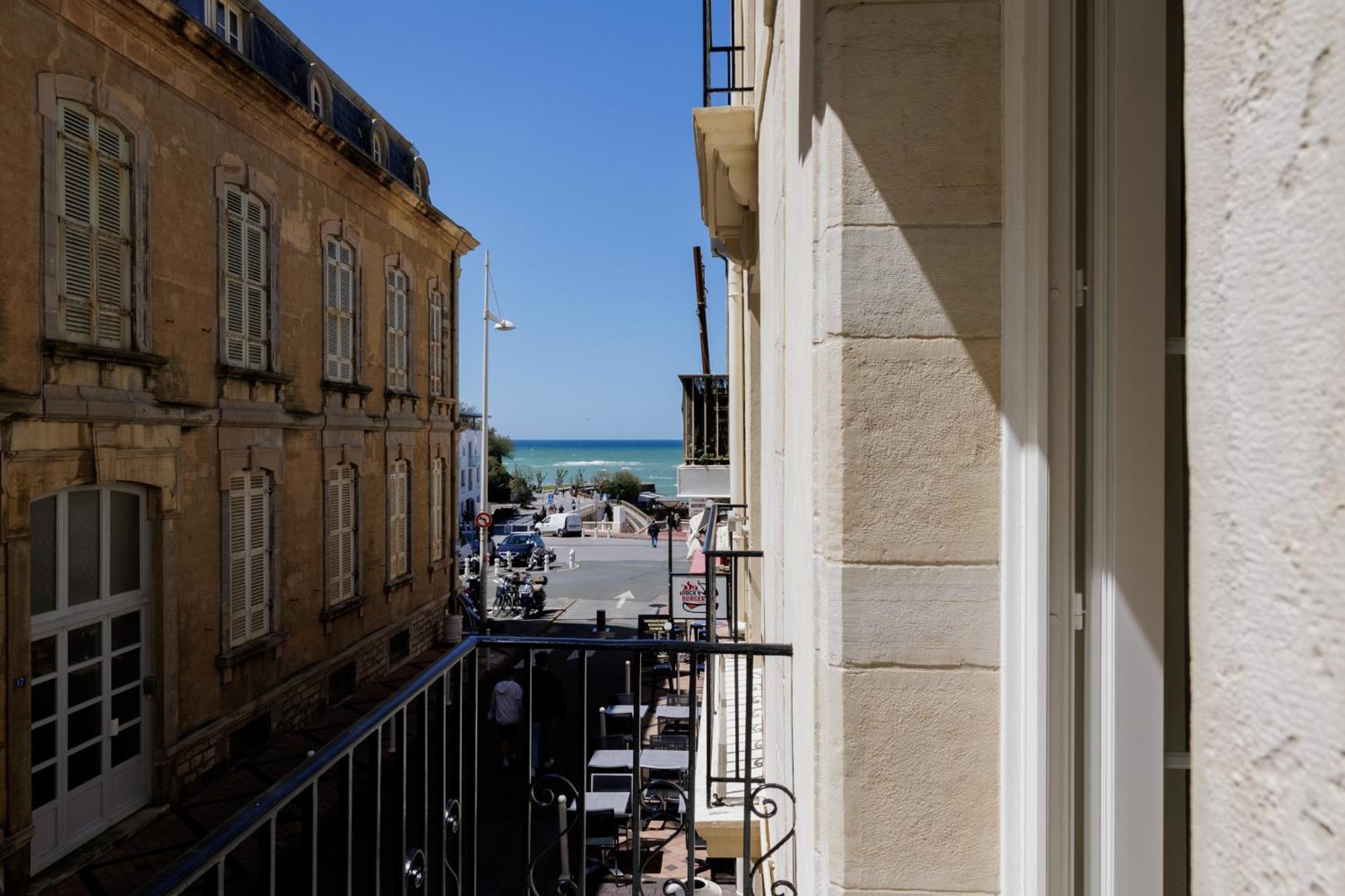 Alfred Hotels Port-Vieux Biarritz Bagian luar foto
