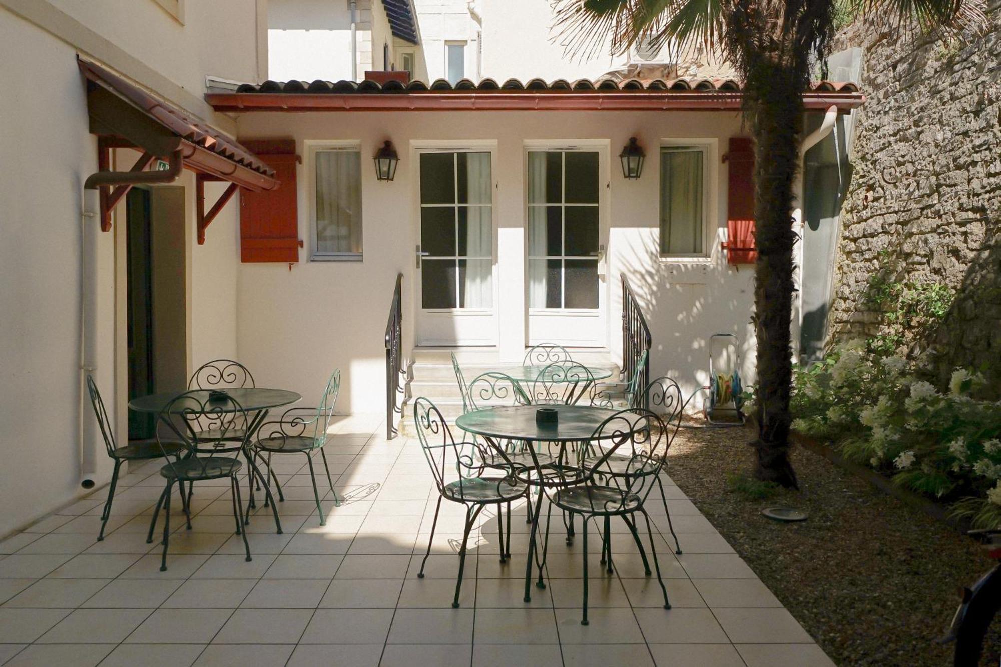 Alfred Hotels Port-Vieux Biarritz Bagian luar foto
