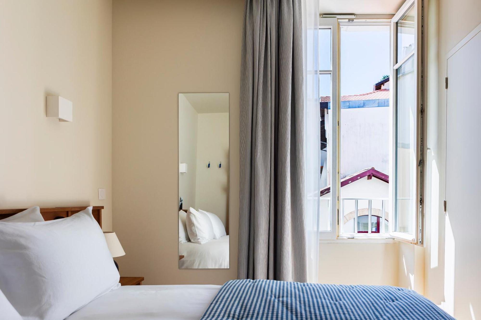 Alfred Hotels Port-Vieux Biarritz Bagian luar foto